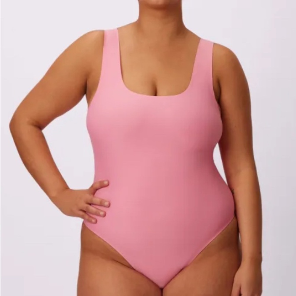 NWT Parade Nearly Naked Seamless Bodysuit in Bubble Gum Pink